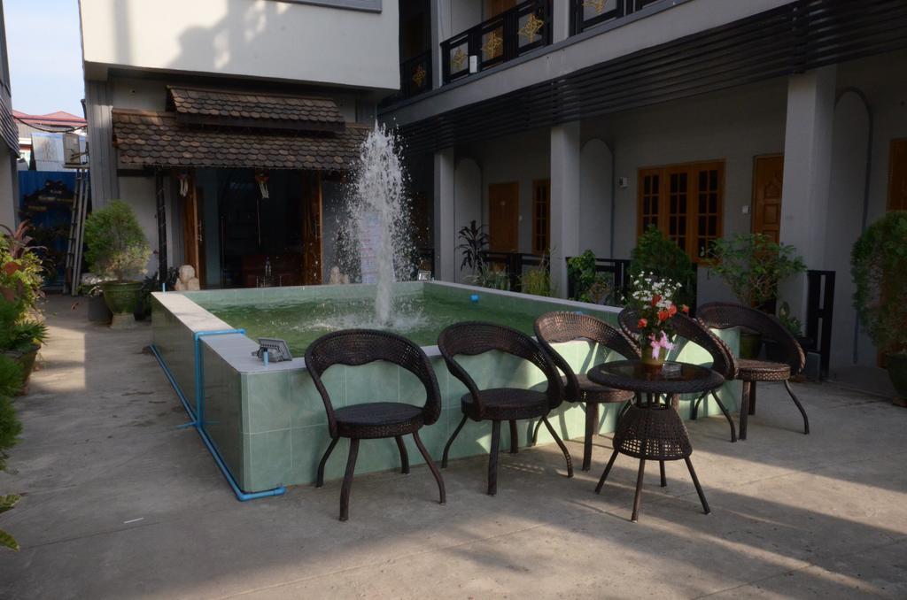 Inlay Palace Hotel Ньоншуэ Экстерьер фото