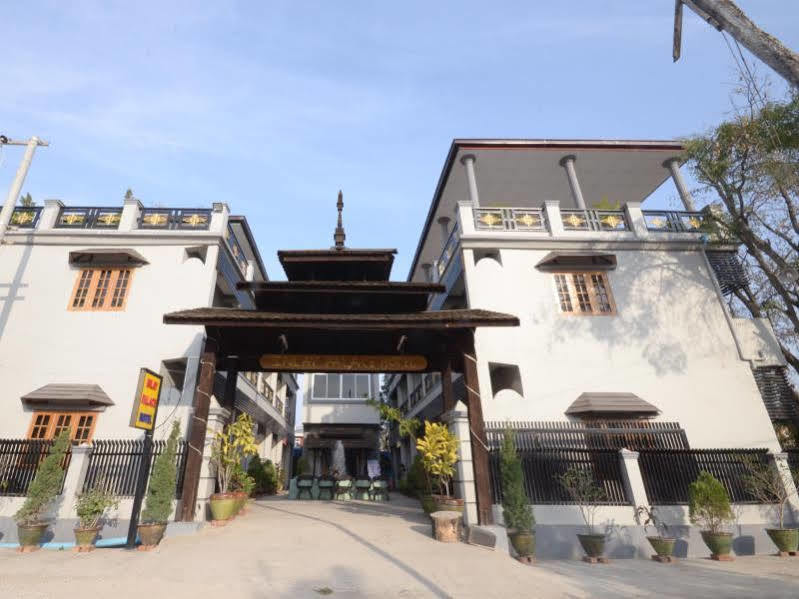 Inlay Palace Hotel Ньоншуэ Экстерьер фото