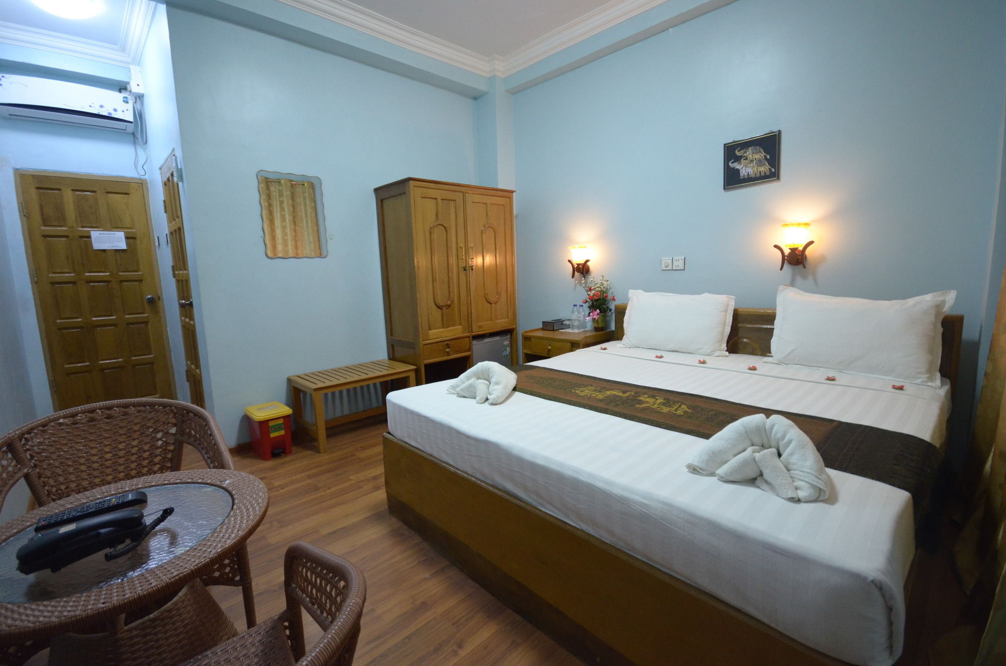 Inlay Palace Hotel Ньоншуэ Экстерьер фото